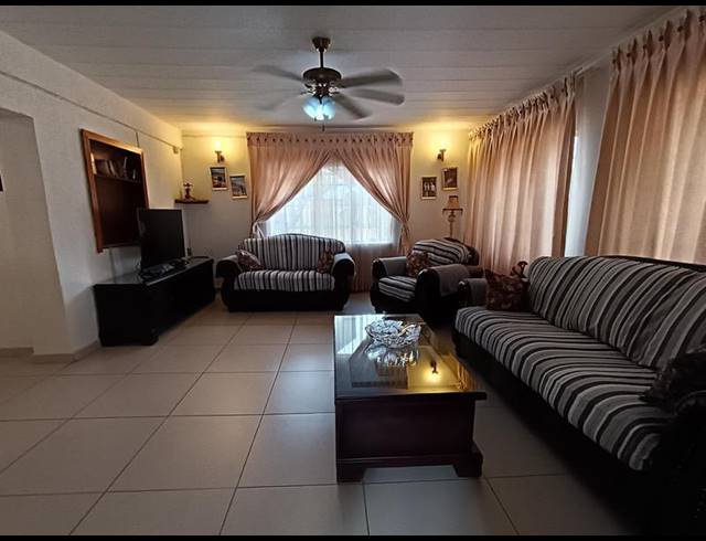 4 BEDROOM HOUSE FOR SALE IN PRIMROSE